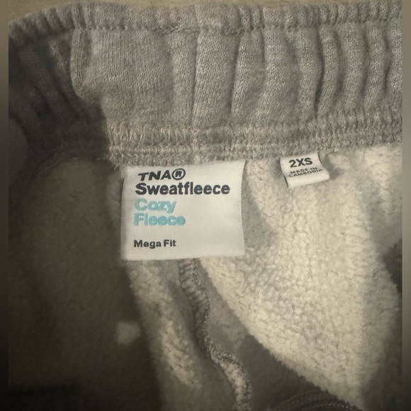 Gray Aritzia women’s Sweatpants XXS - Picture 2 of 2